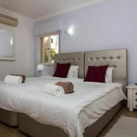 Vilamoura Golf Mansion - Games & Privat Heated Pool & Horsemanship & Golf 빌라 쿼테이라